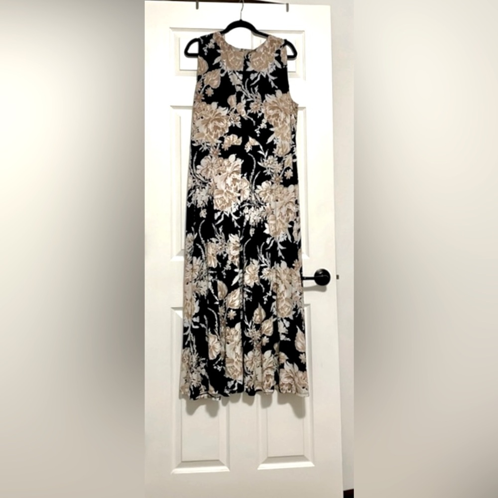 Studio One Maxi Dress Size 2X Only Worn Once